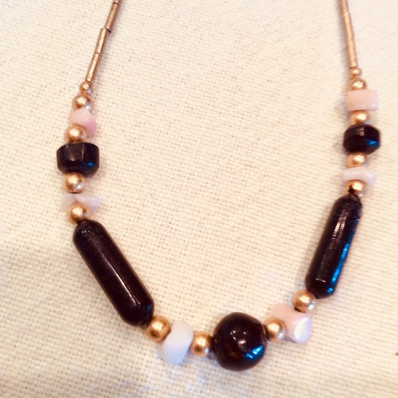 Necklaces, three tiered - Picture 6 of 8